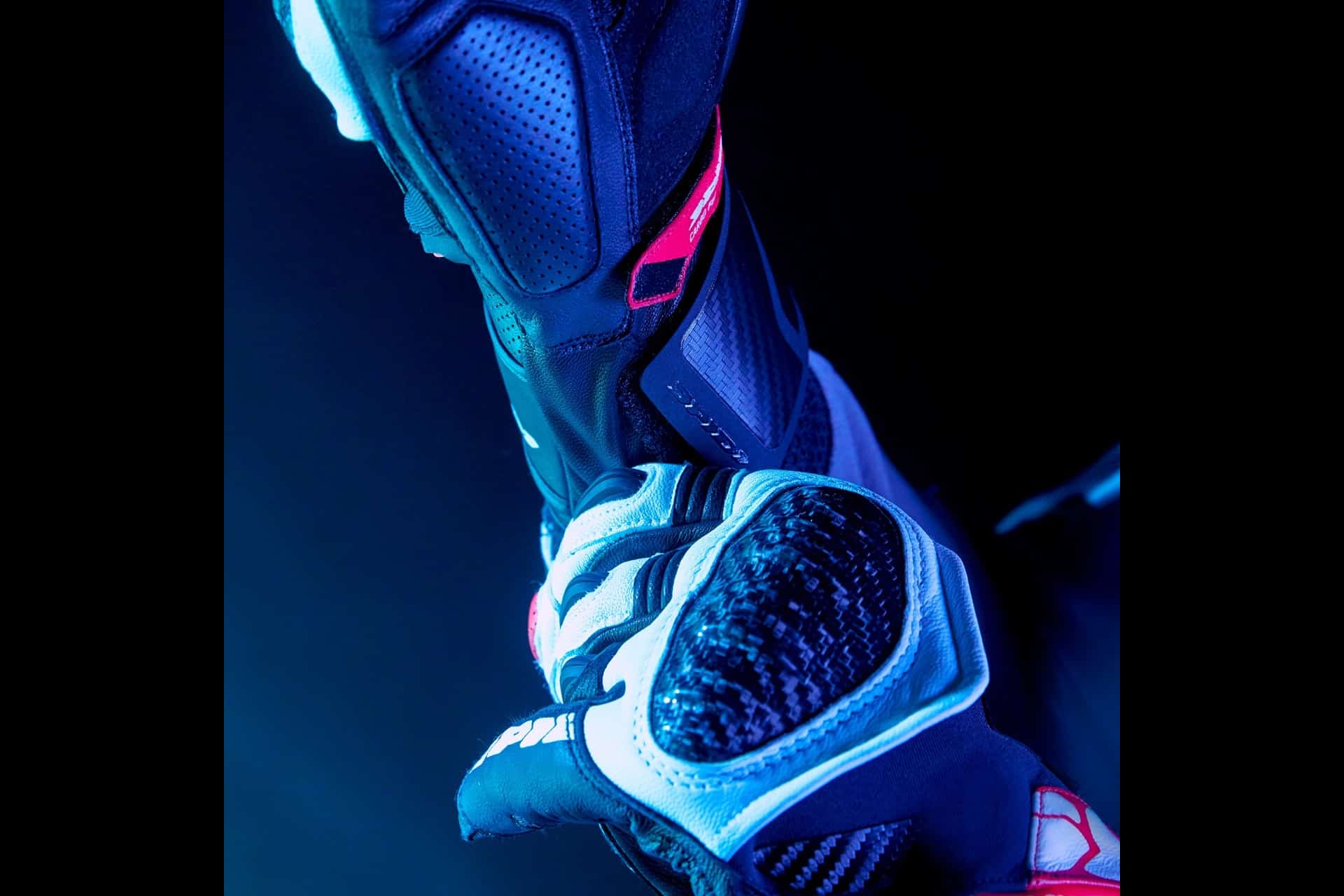 Racing Spidi 2025 gloves: circuit sensations within reach of all bikers