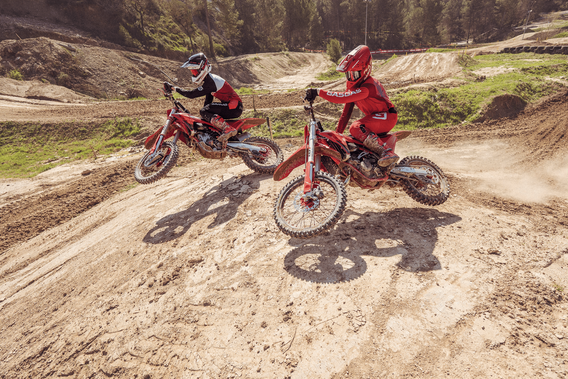 Gama GASGAS 2026: La marca revela sus nuevos modelos de Motocross y Enduro para la próxima temporada