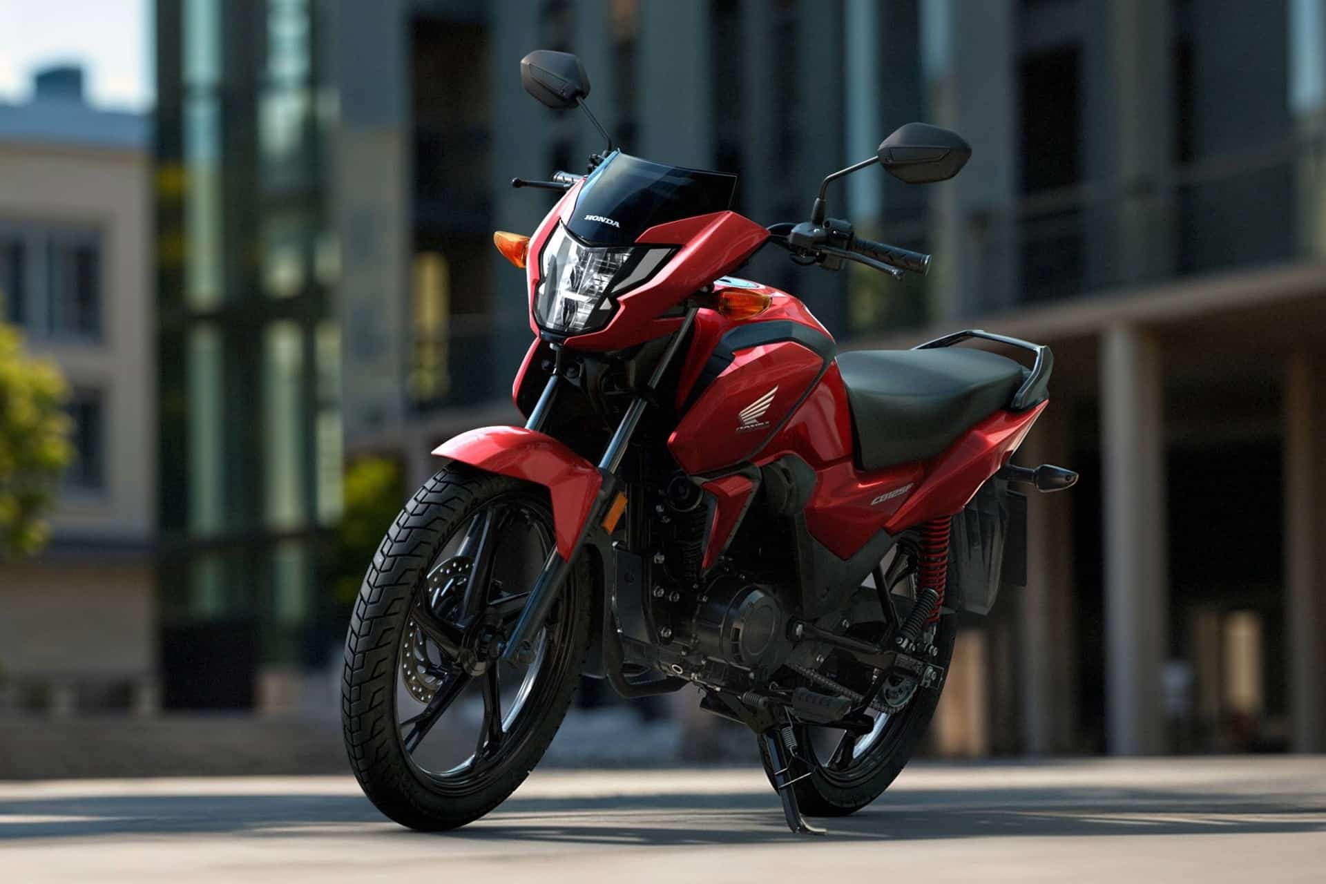 Honda announces the immediate availability of its renewed CB125F