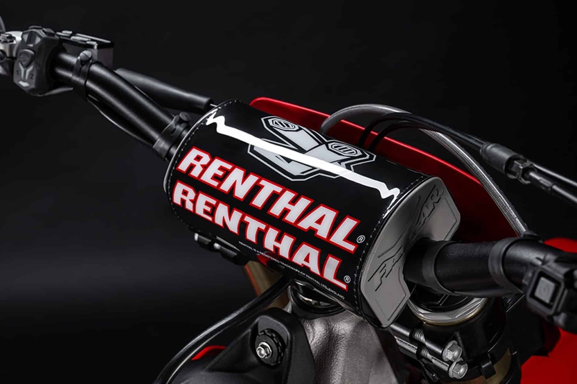 Photos: Ducati Performance presents its new range of accessories for the demo450 mx for maximum track performance