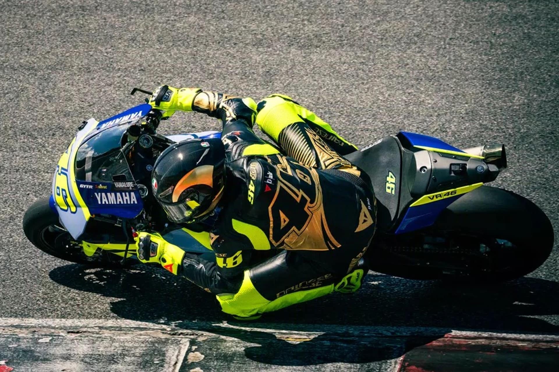 DAINE DONA UNICEF THE SOLELUNA BUS