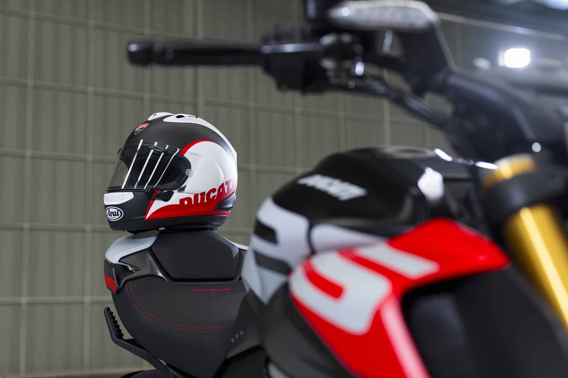 Ducati Diavel V4 RS 2026