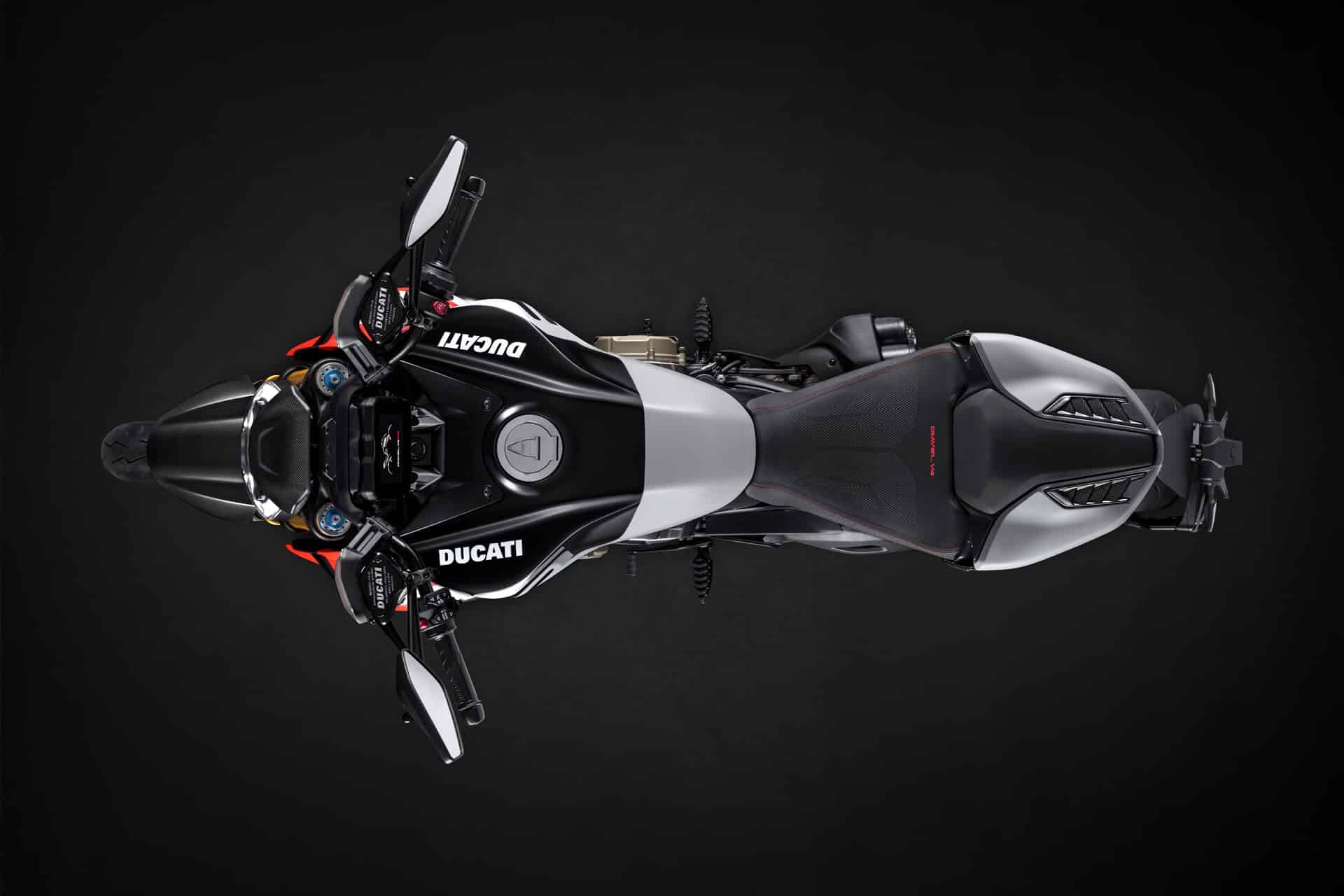 Ducati Diavel V4 RS 2026