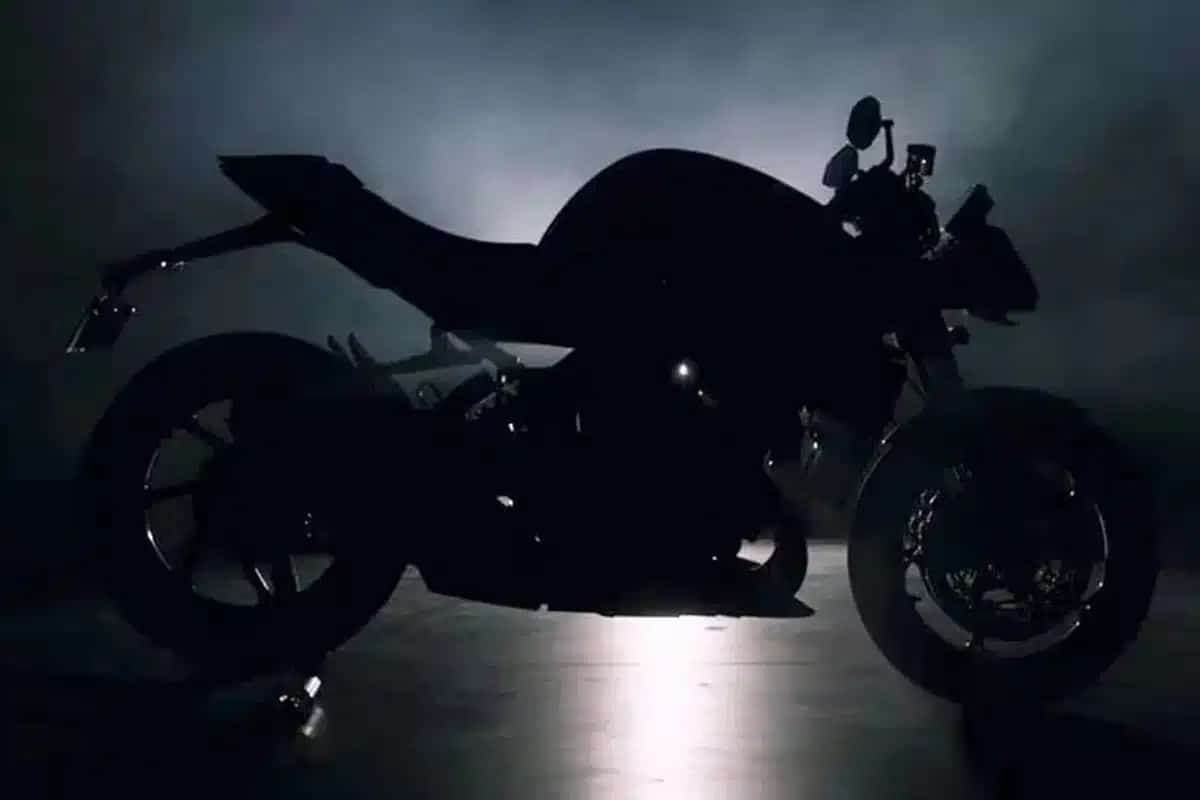 TRIUMPH reinforces its Street Triple 765 range with the arrival of two new versions