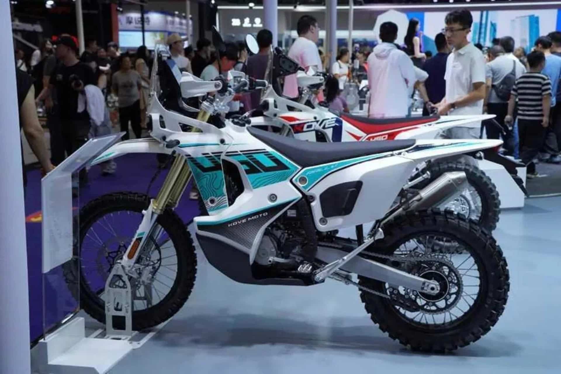 Kove presenta la segunda generación de su 450 Rally, aún más prestacional y capaz que el modelo actual