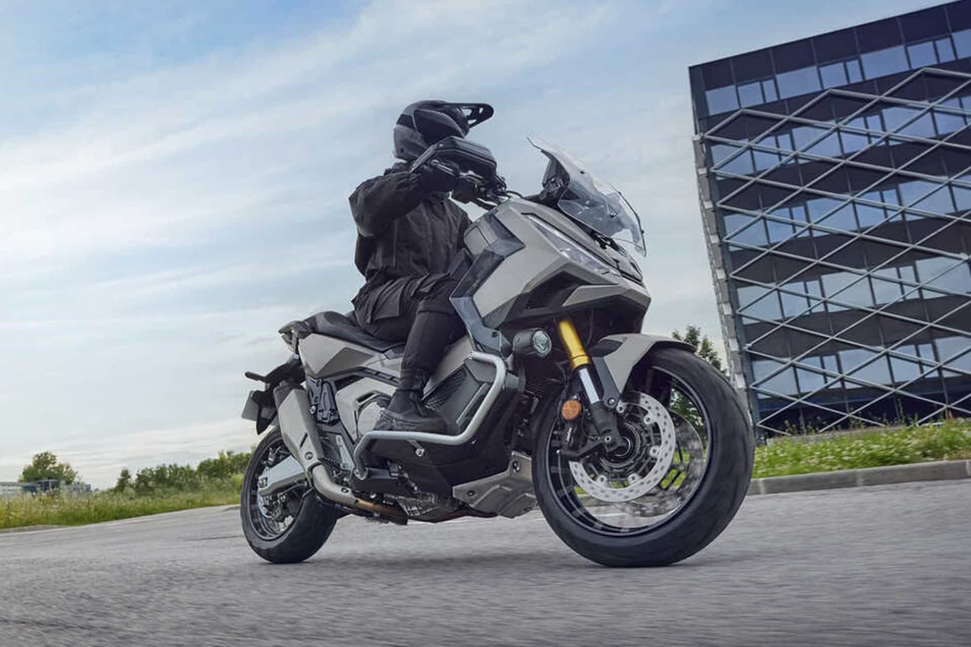 The best crossover scooter for the A2 card in 2025