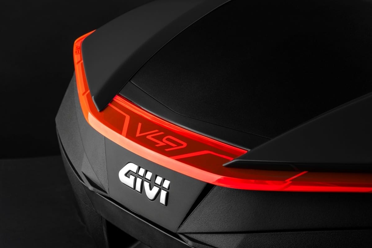 GIVI V49 AIR: The new Top Case for motorcycles that increases the load aspect and improves aerodynamics
