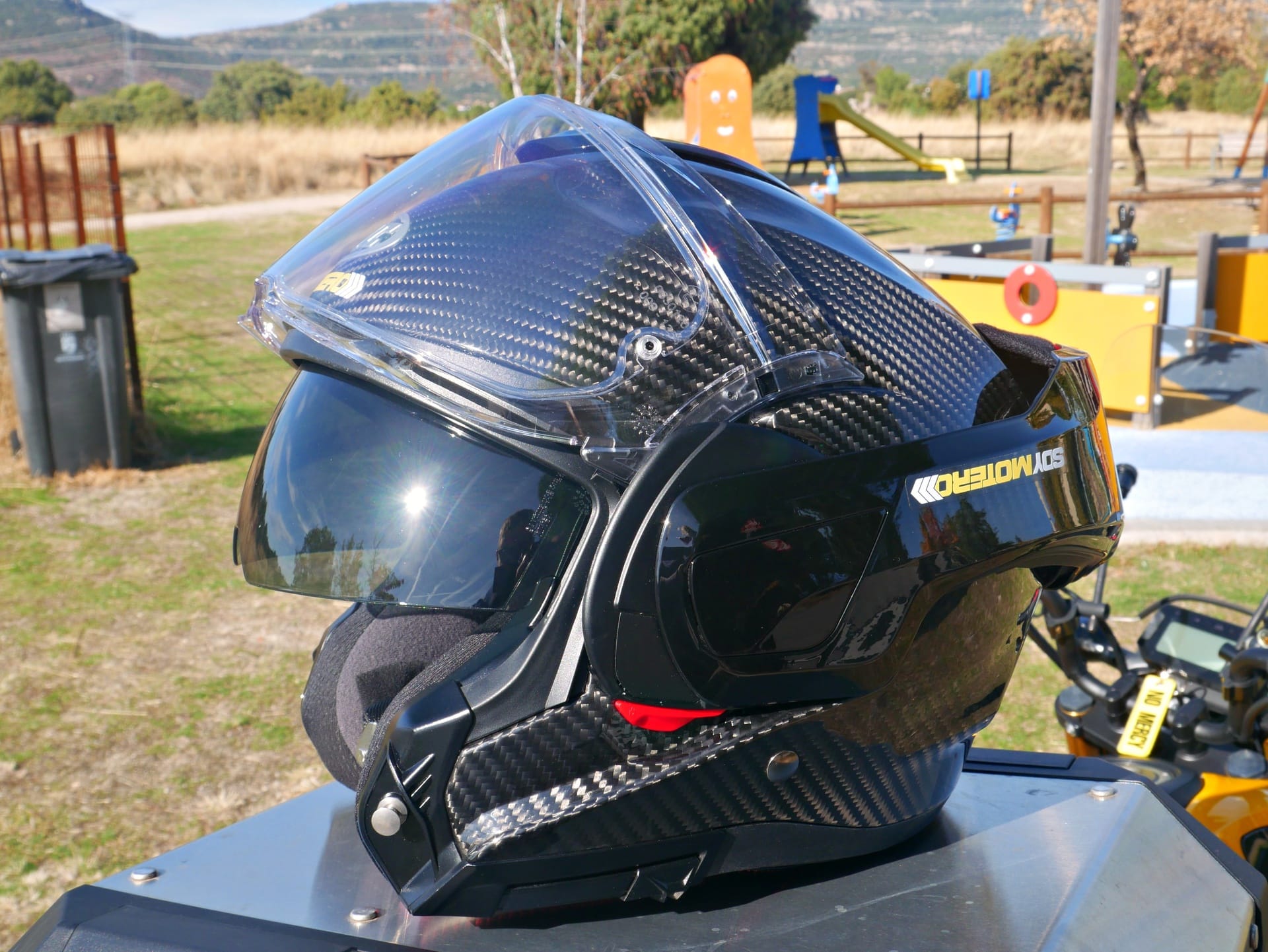 HJC F100 Carbon test