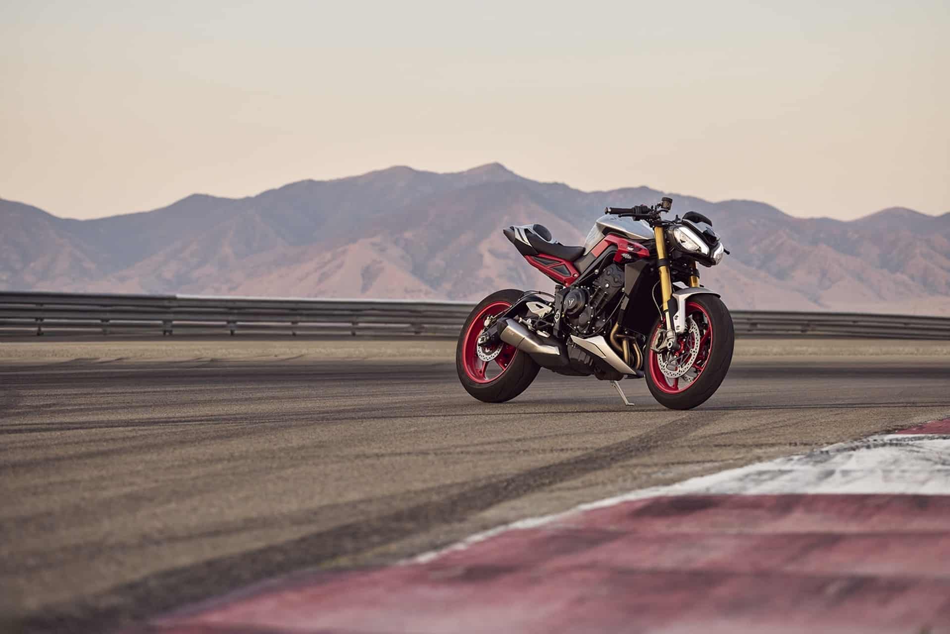 Triumph presents the new limited editions Street Triple 765 RX and Street Triple Moto2 2026