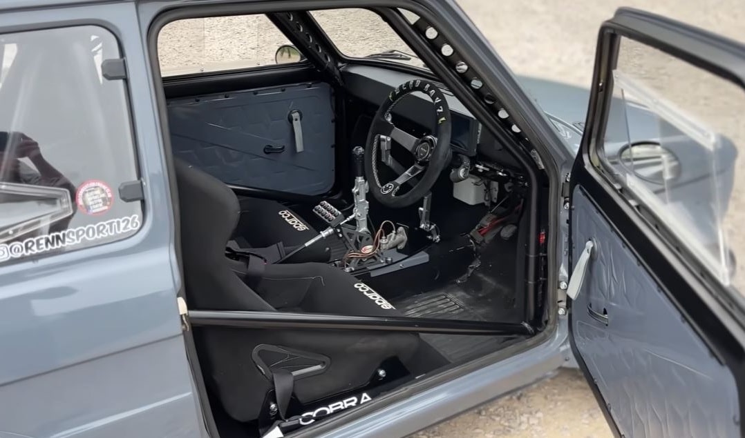 Open your eyes and ears wide and enjoy the sight and sound of this Fiat 126 preparation with a BMW K 75 engine.