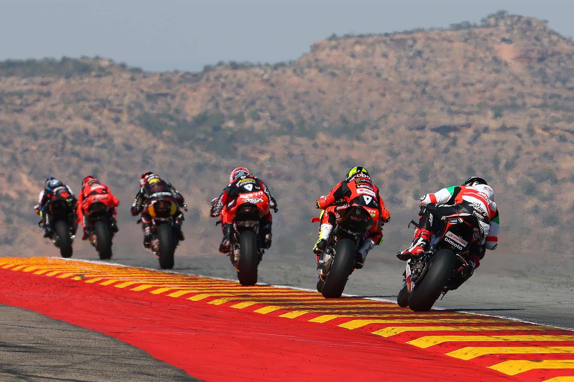 14 teams, 22 drivers and 3 of them Spanish