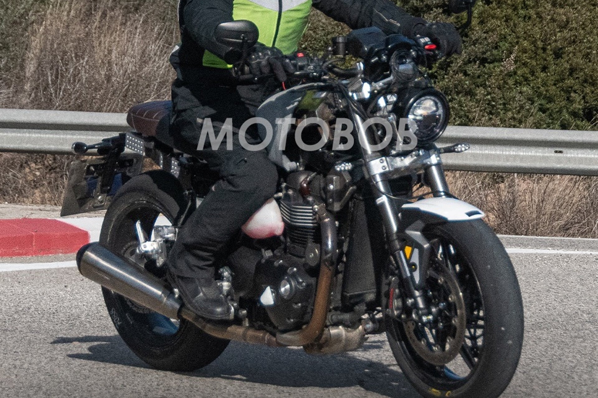 New Triumph Speed ​​Twin 1200 in sight: Less retro, more efficient
