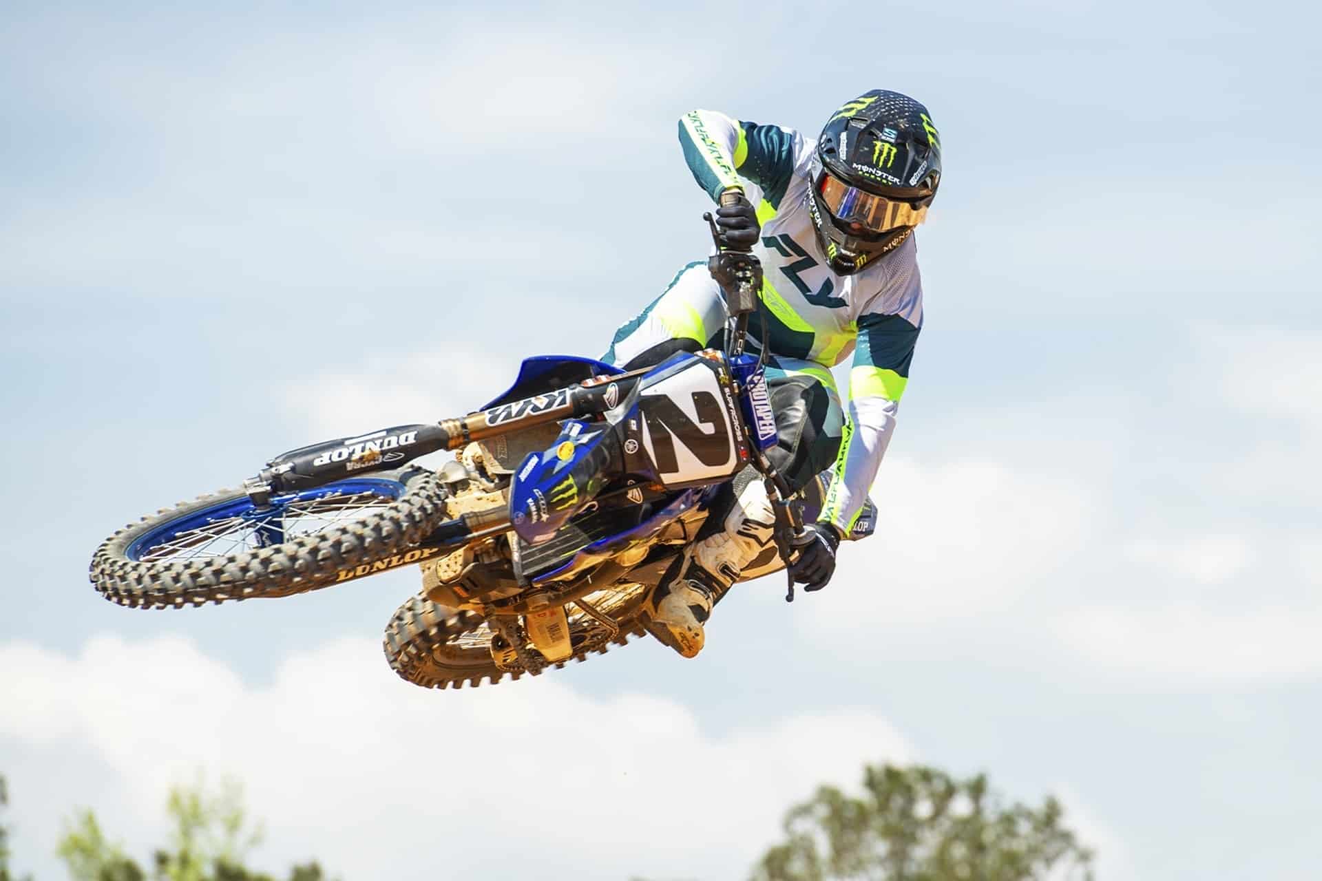 Fly Racing 2026 Collection: New graphics and colors for its ranges of helmets and off-road clothing