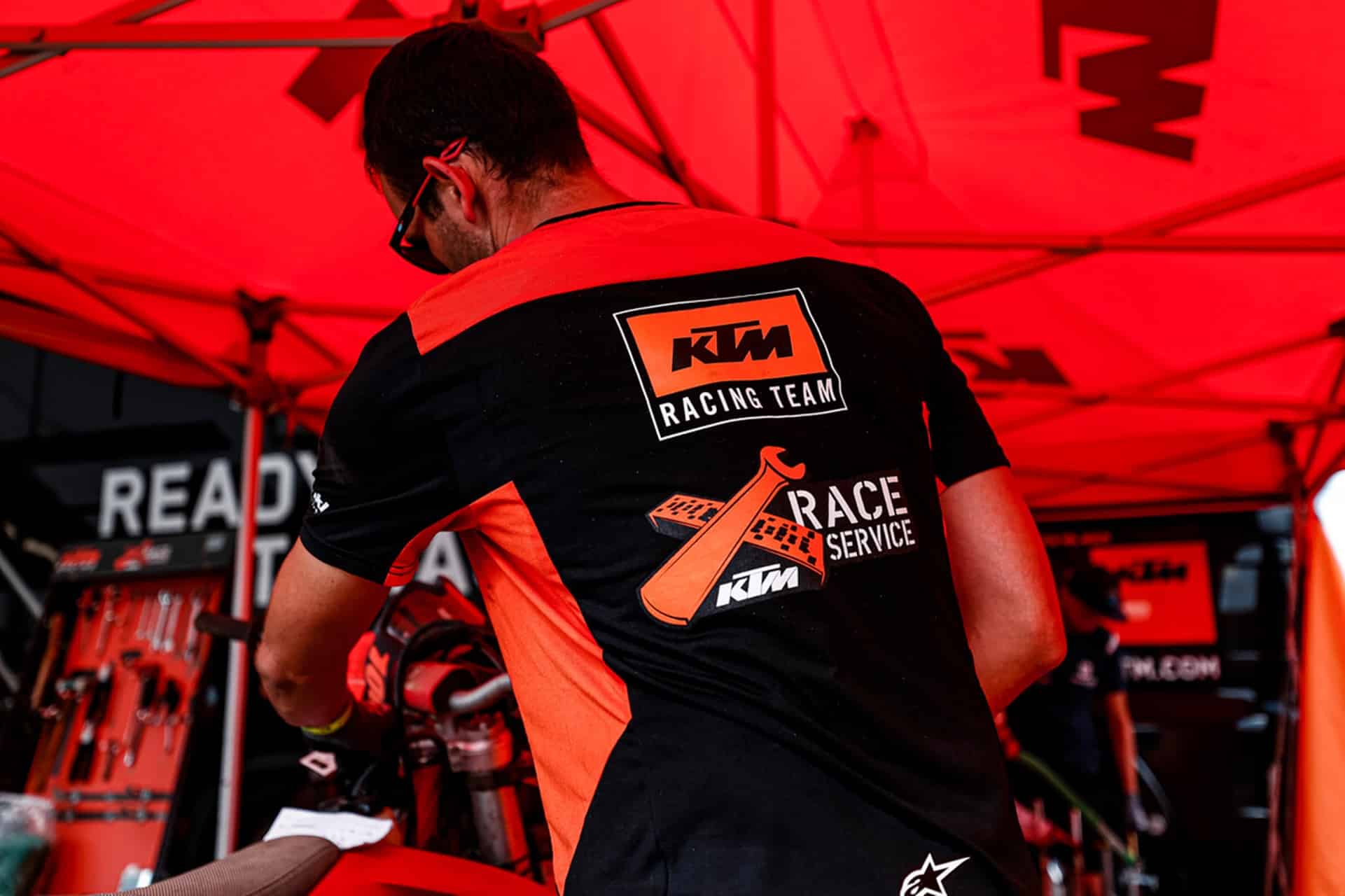 KTM celebrates 100 years of the 6Days in Portugal by offering complete race assistance