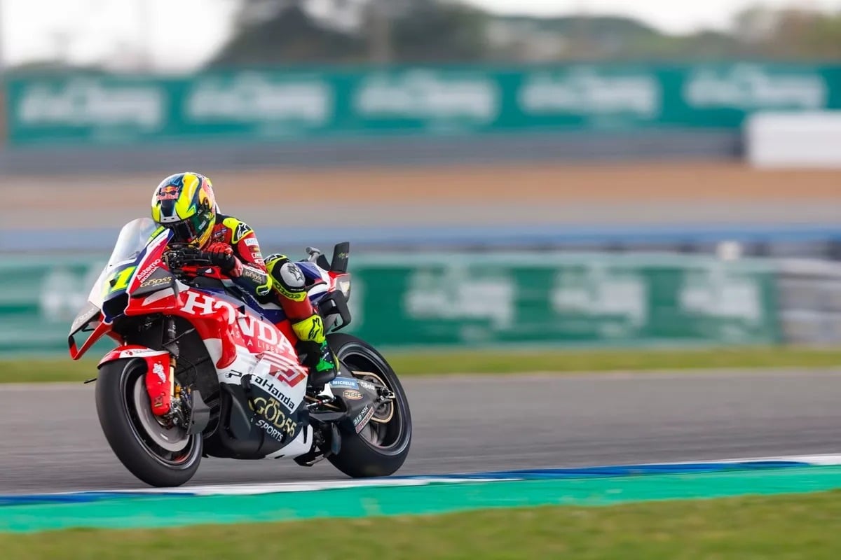 Some MotoGP riders have changed helmet brands and no one has noticed