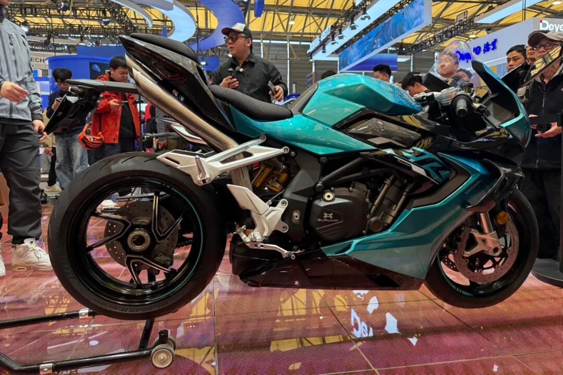 Guruma 1000RR: La deportiva china comandada por IA que se adapta a tu modo de pilotar