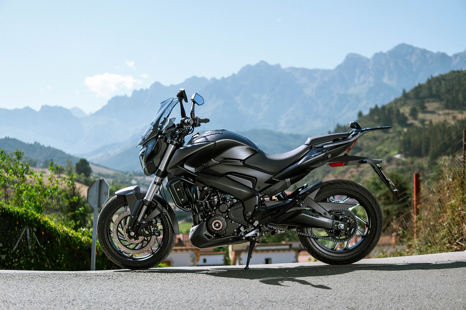 Bajaj Dominar 400: Una fiel compañera para tus vacaciones de Semana Santa