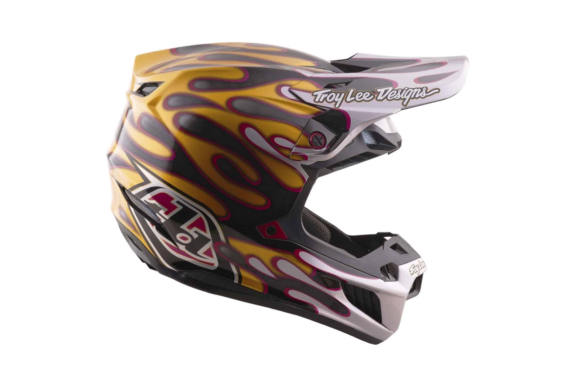 Troy Lee Designs presents its 2026 collection including its SE5 Carbon helmet