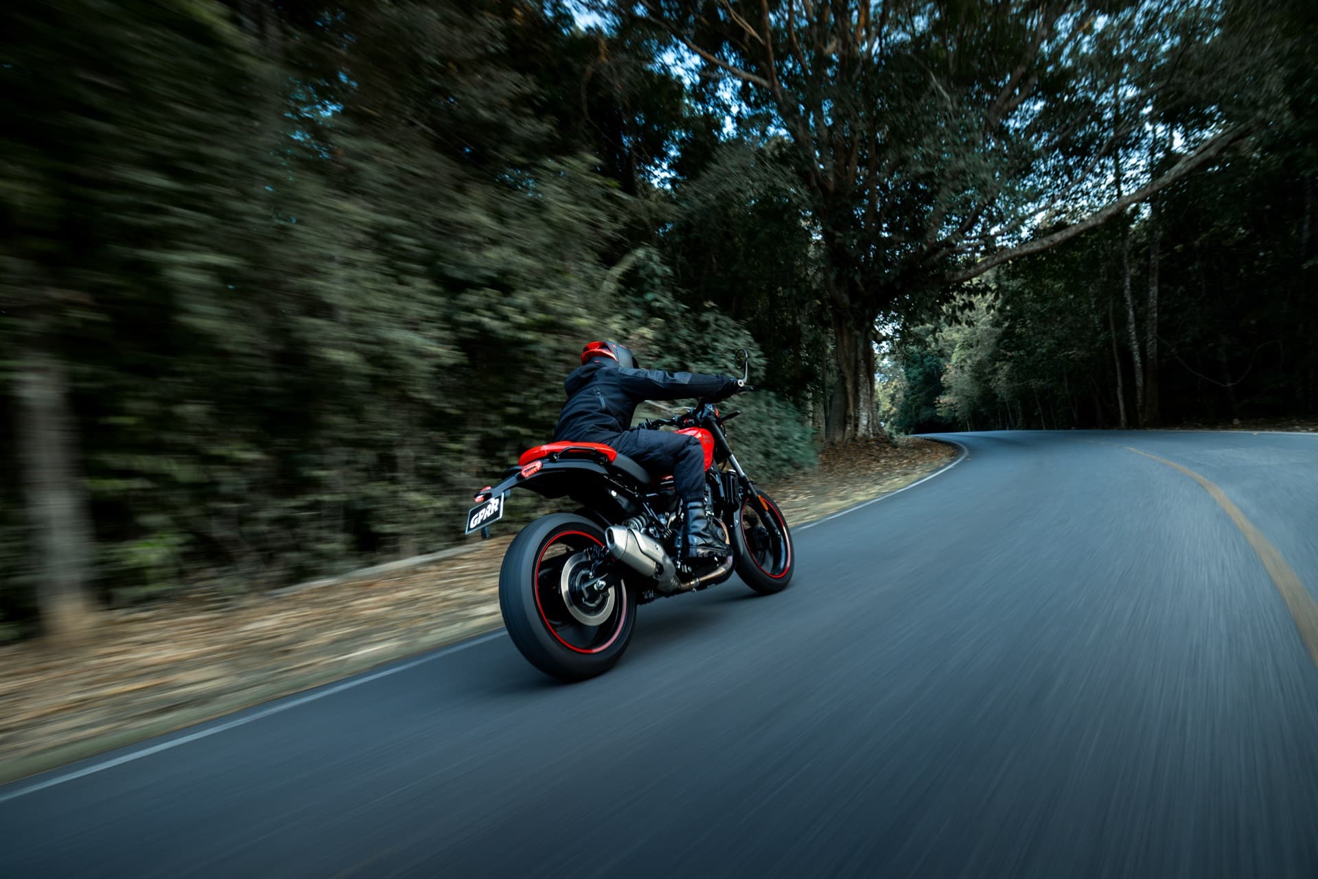 Royal Enfield Guerrilla 450 2026