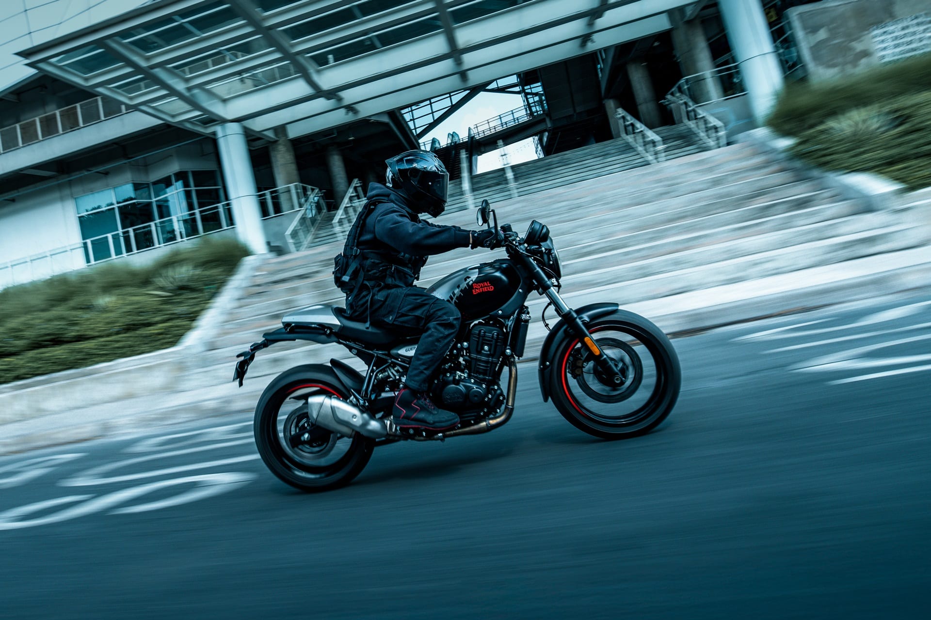 Royal Enfield Guerrilla 450 2026