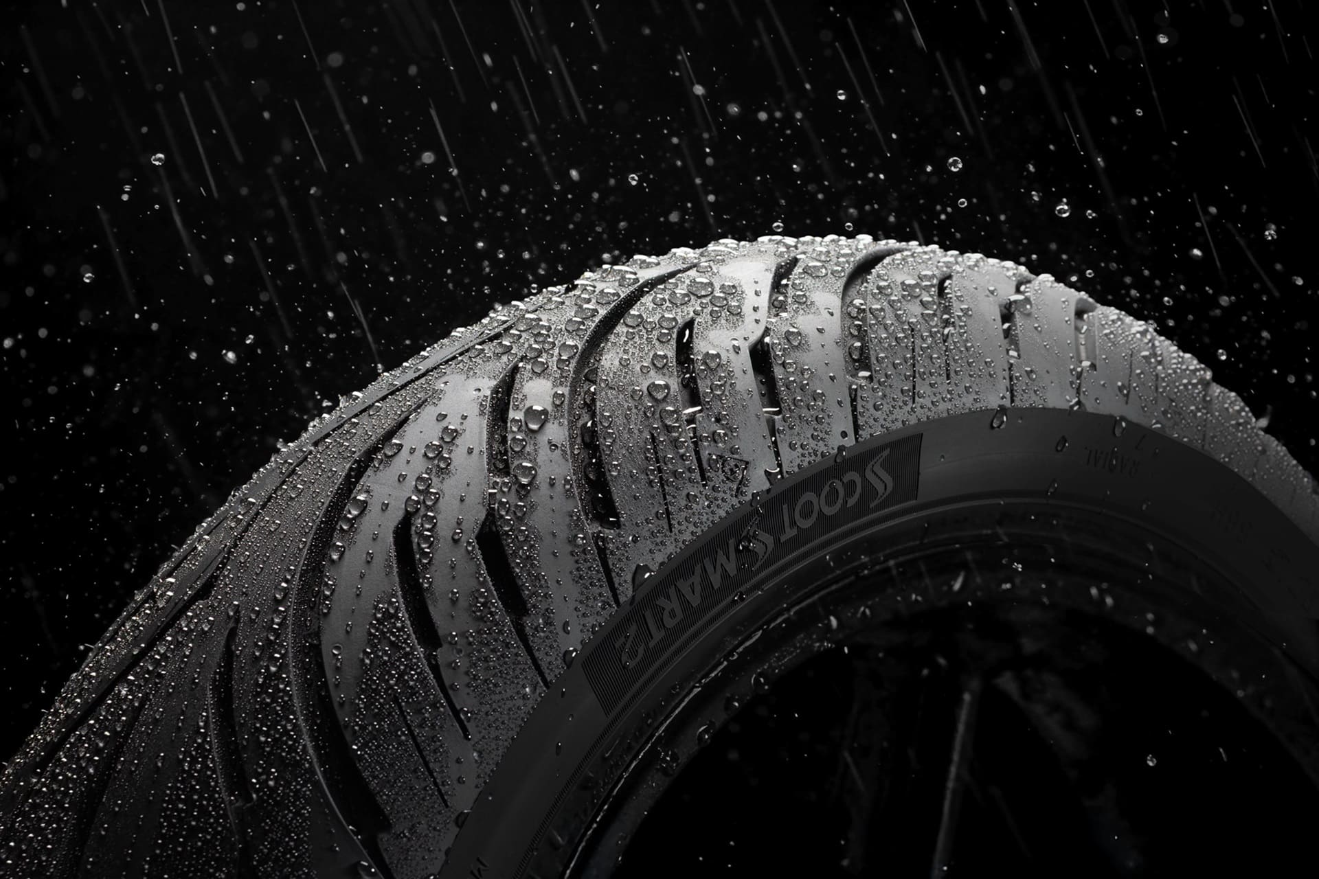 New Dunlop ScootSmart 2: greater grip, maneuverability and durability