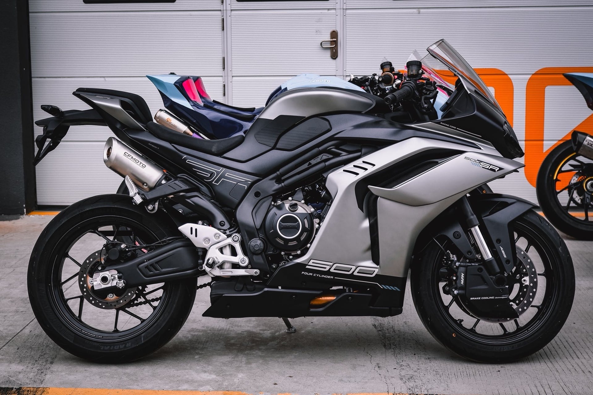 Se desvela la nueva CFMoto 500SR: 78 CV por poco más de 3.600 euros