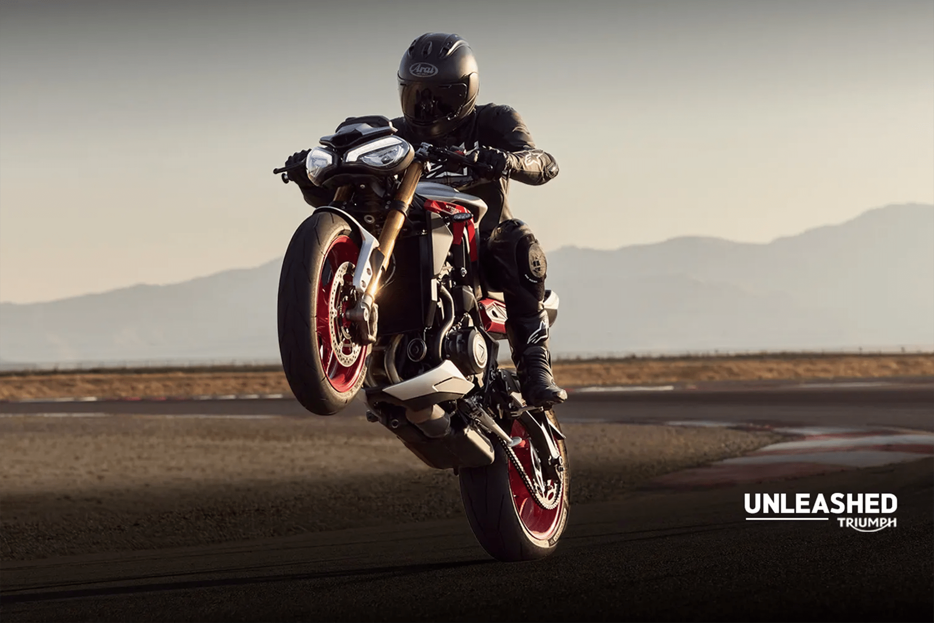 Triumph España da la bienvenida a la temporada 2026 con una gran fiesta simultánea y más de 20 nuevos modelos