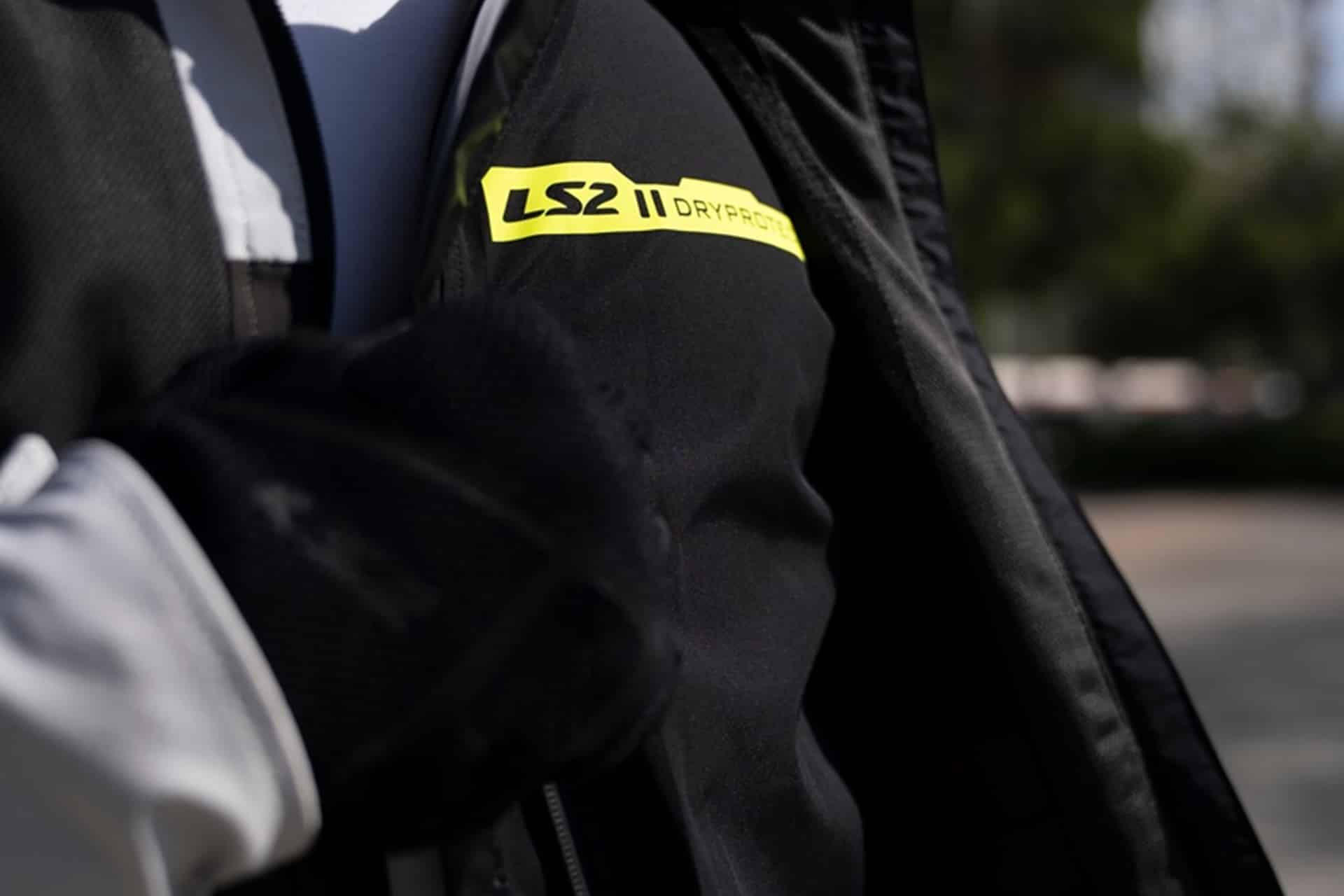 LS2 Bolton Air: the lightweight, ventilated and waterproof casual jacket