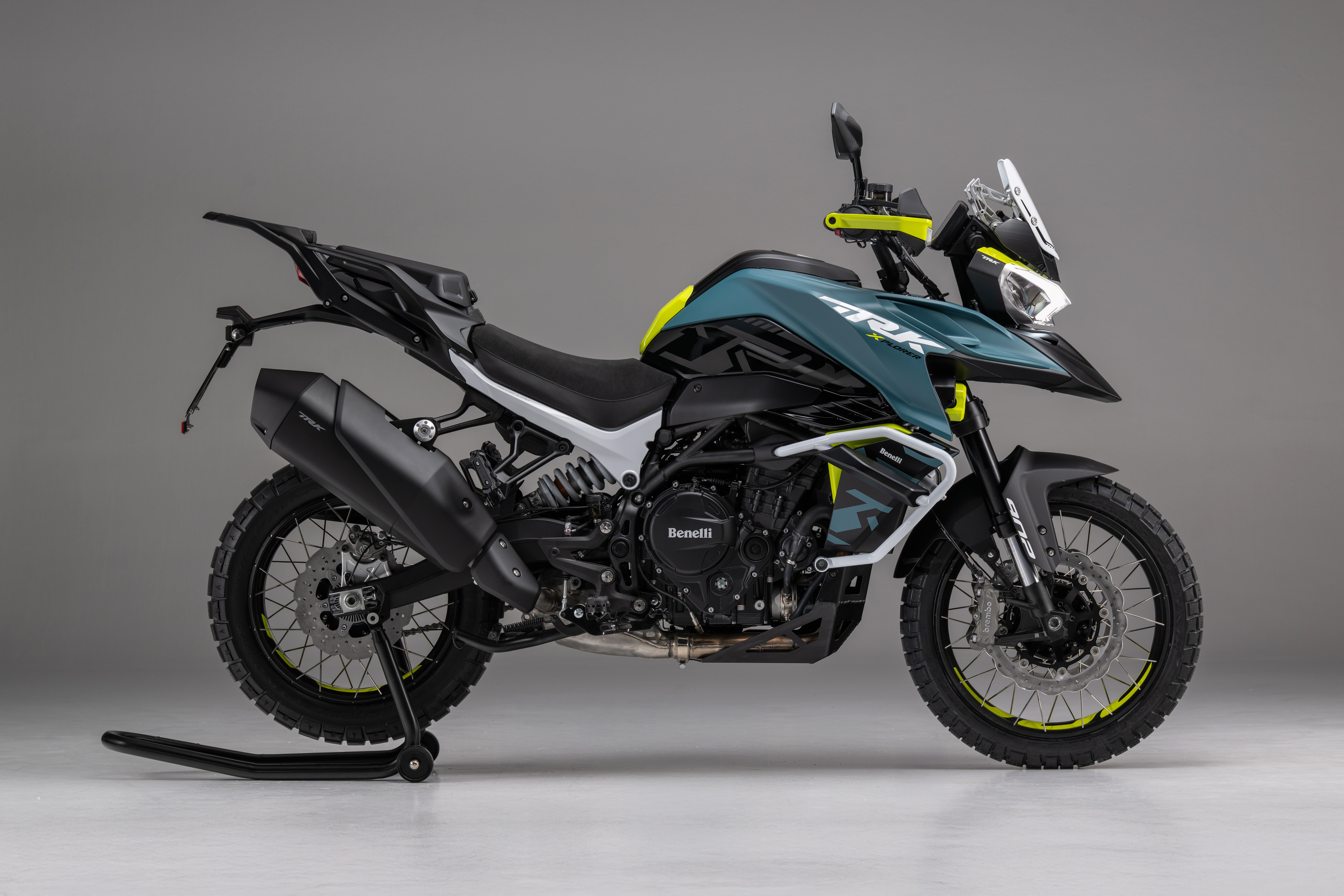 Benelli TRK 902