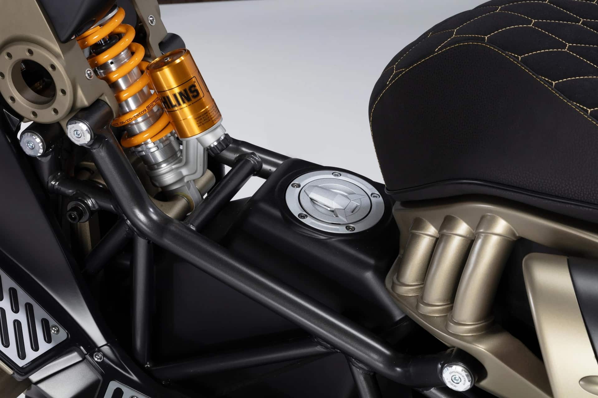Italjet Roadster 400 “Founders Edition”: This is not about figures… Or is it?