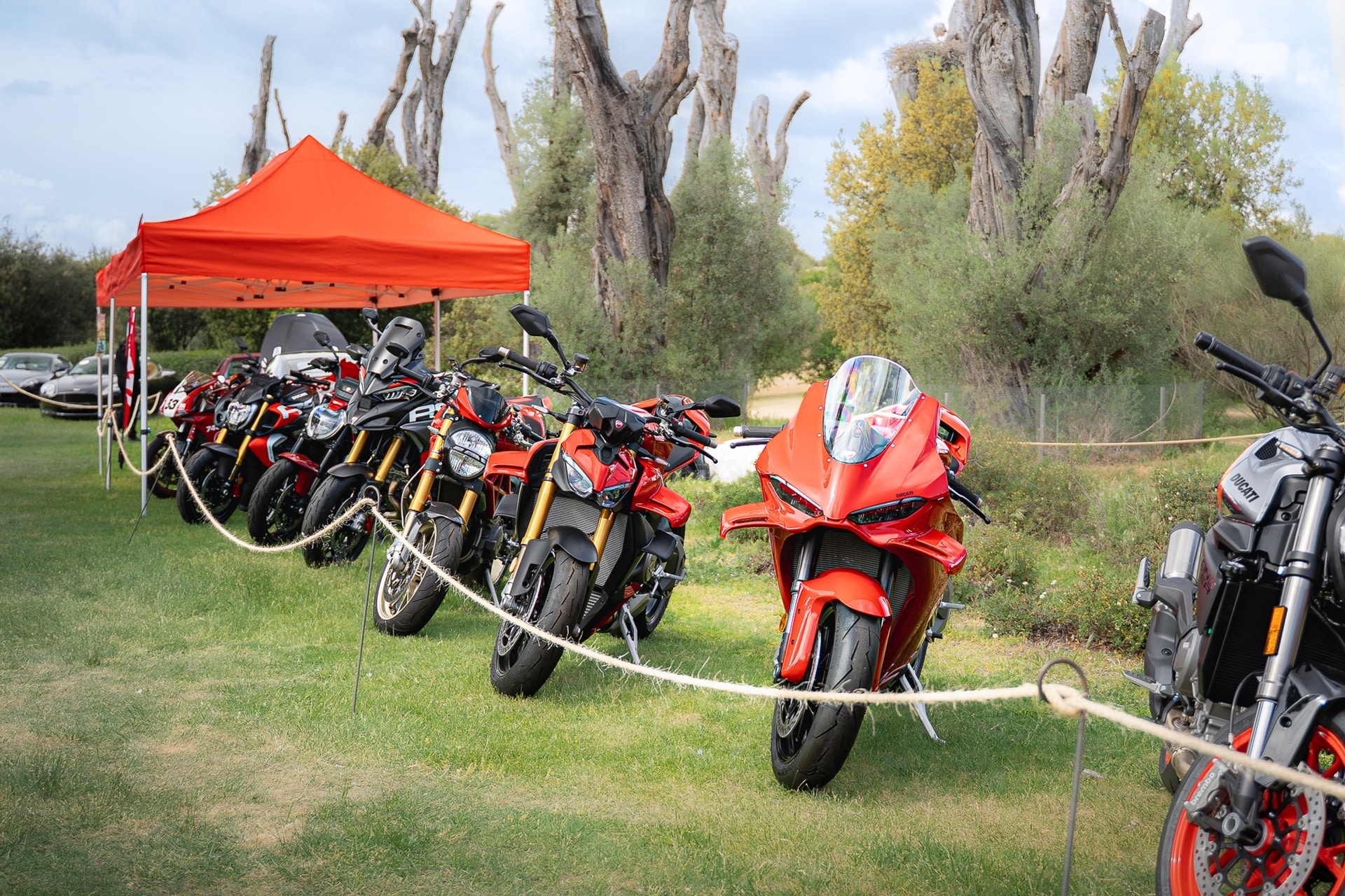 Ducati participa por primera vez en Autopía con 15 motos que combinaron innovación y legado