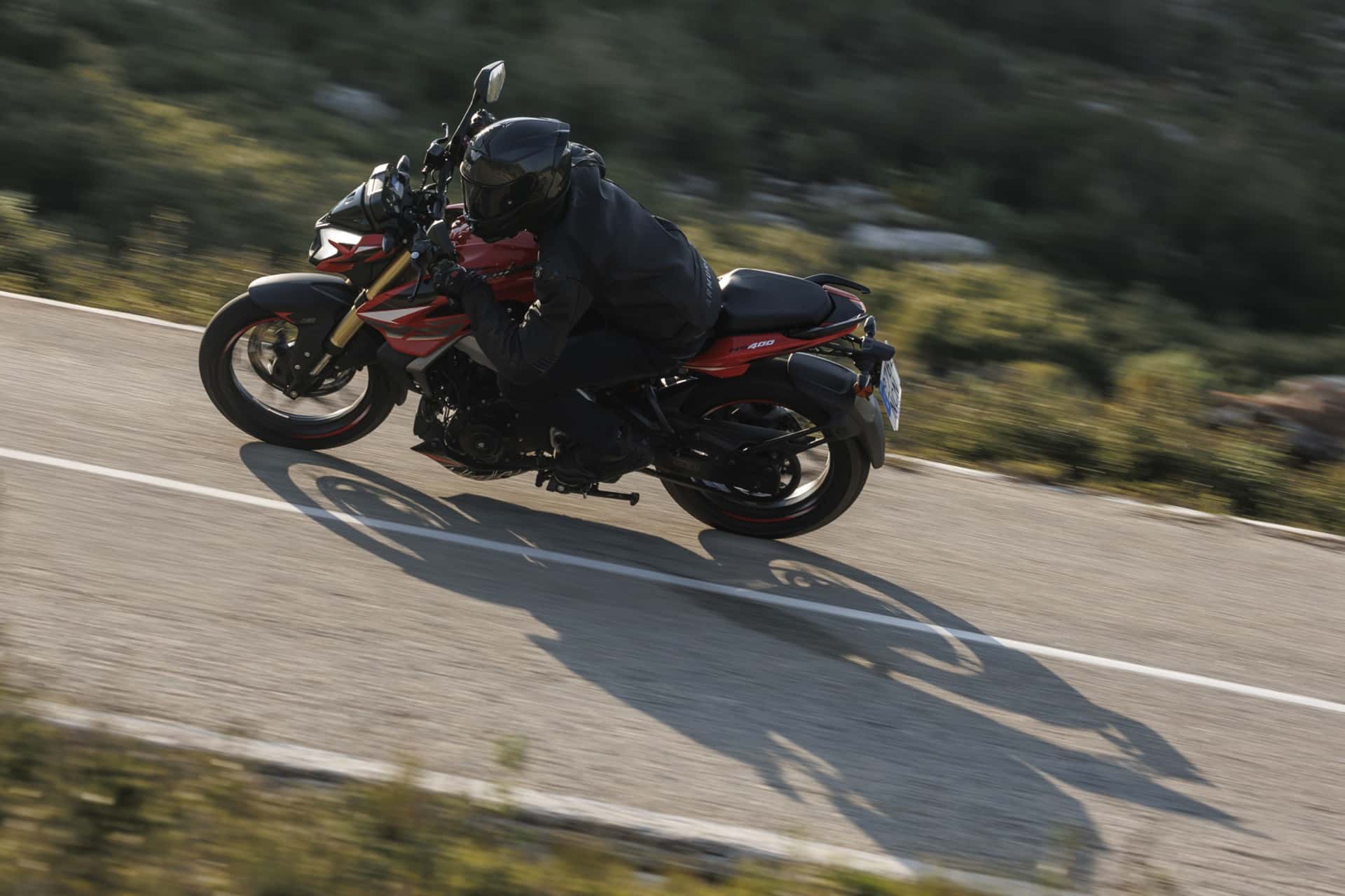 Pulsar NS 400Z, Bajaj's interesting proposal for the A2 segment