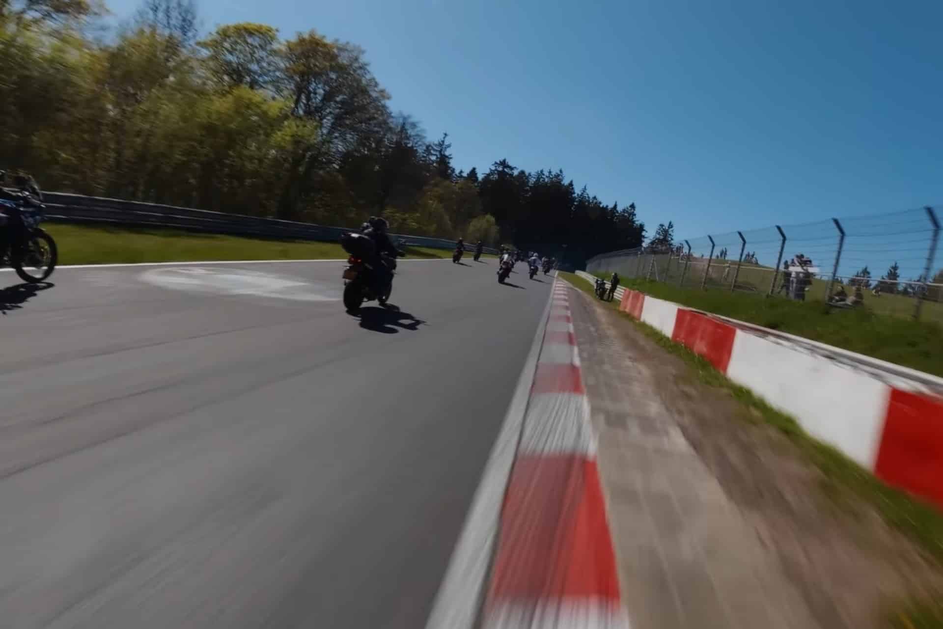 Scooter Nürburgring Anlassen