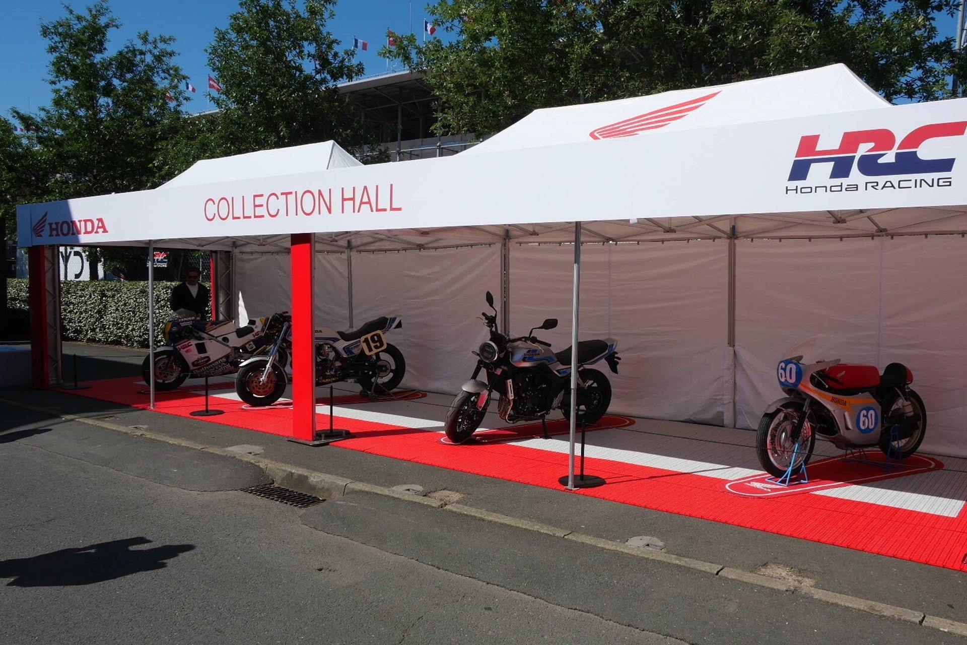 The CB1000F rubs shoulders with four brand legends in two sporting events
