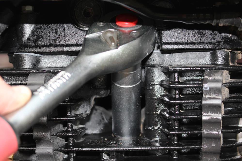 Spark plug maintenance