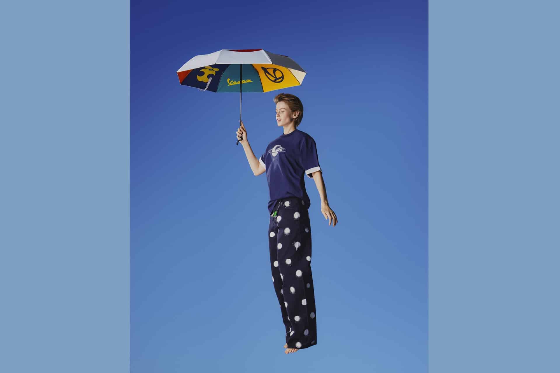 Vespa Lover: the capsule collection that fuses the brand's historical legacy with the cosmos