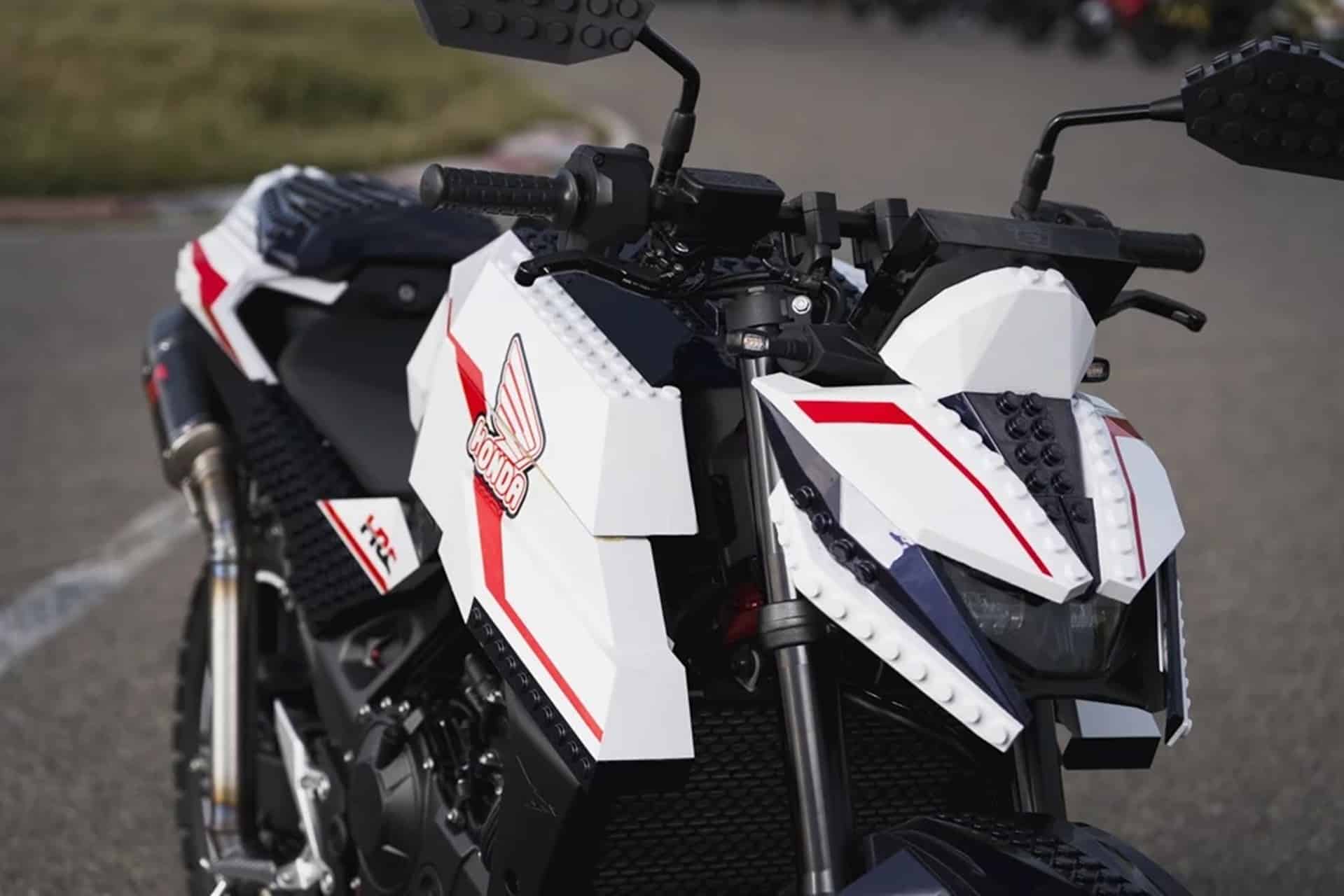 Honda Motorsport Madrid reinterprets the philosophy of the CB750 Hornet by wearing it with Continental TKC 80 off-road tires