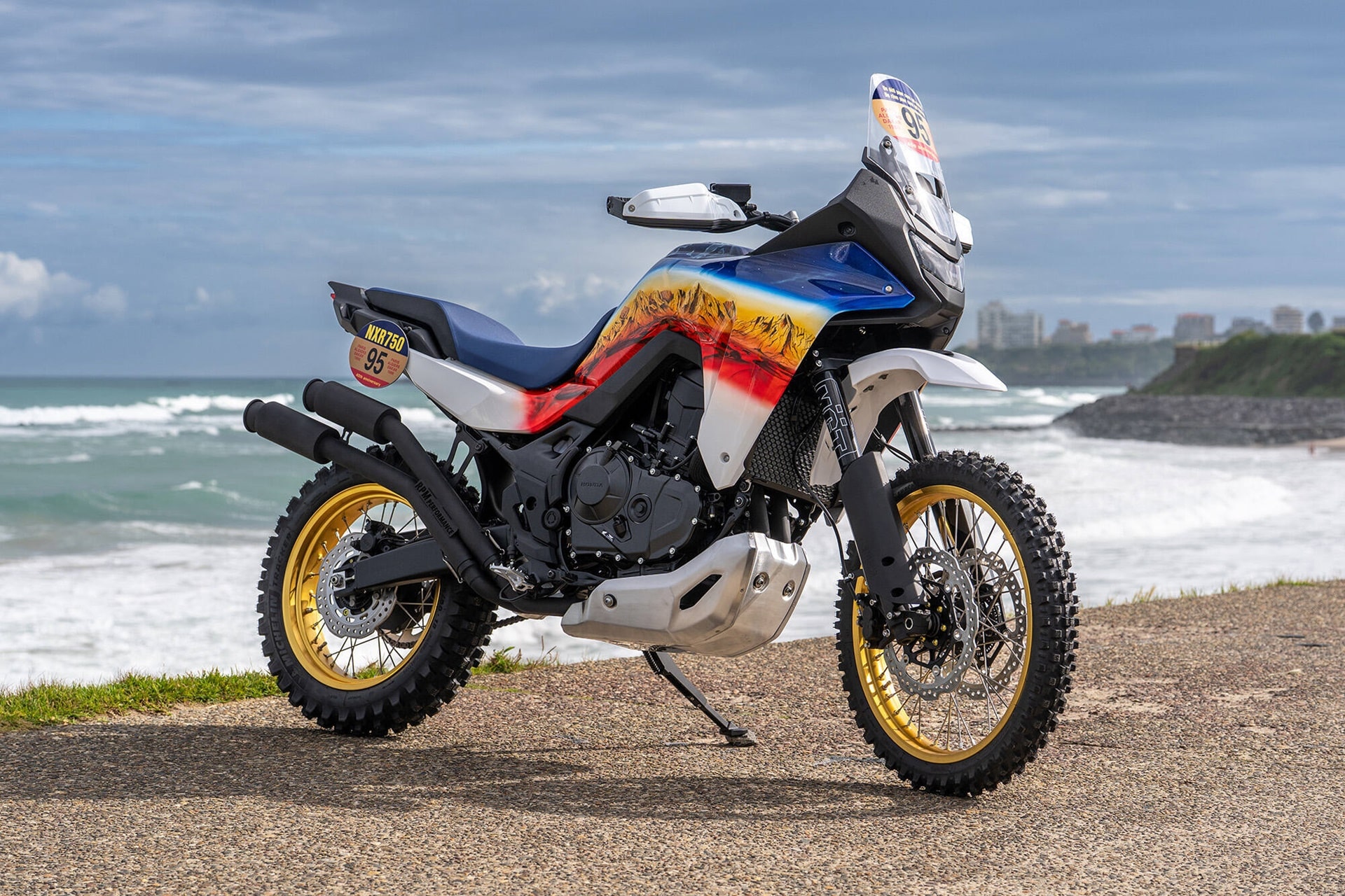 The CB750 Hornet and XL750 Transalp become the protagonists of the Honda Customs 2026 contest