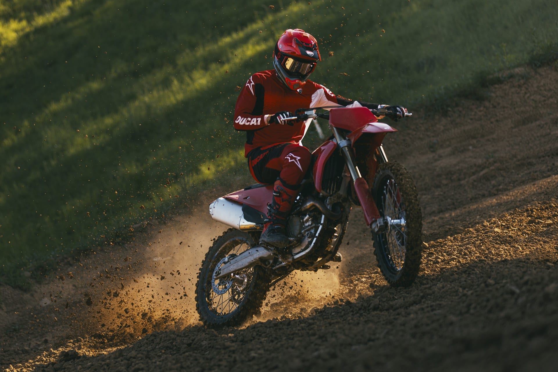 Ducati Desmo250 MX: 15,000 rpm of pure adrenaline in “desmo mode”