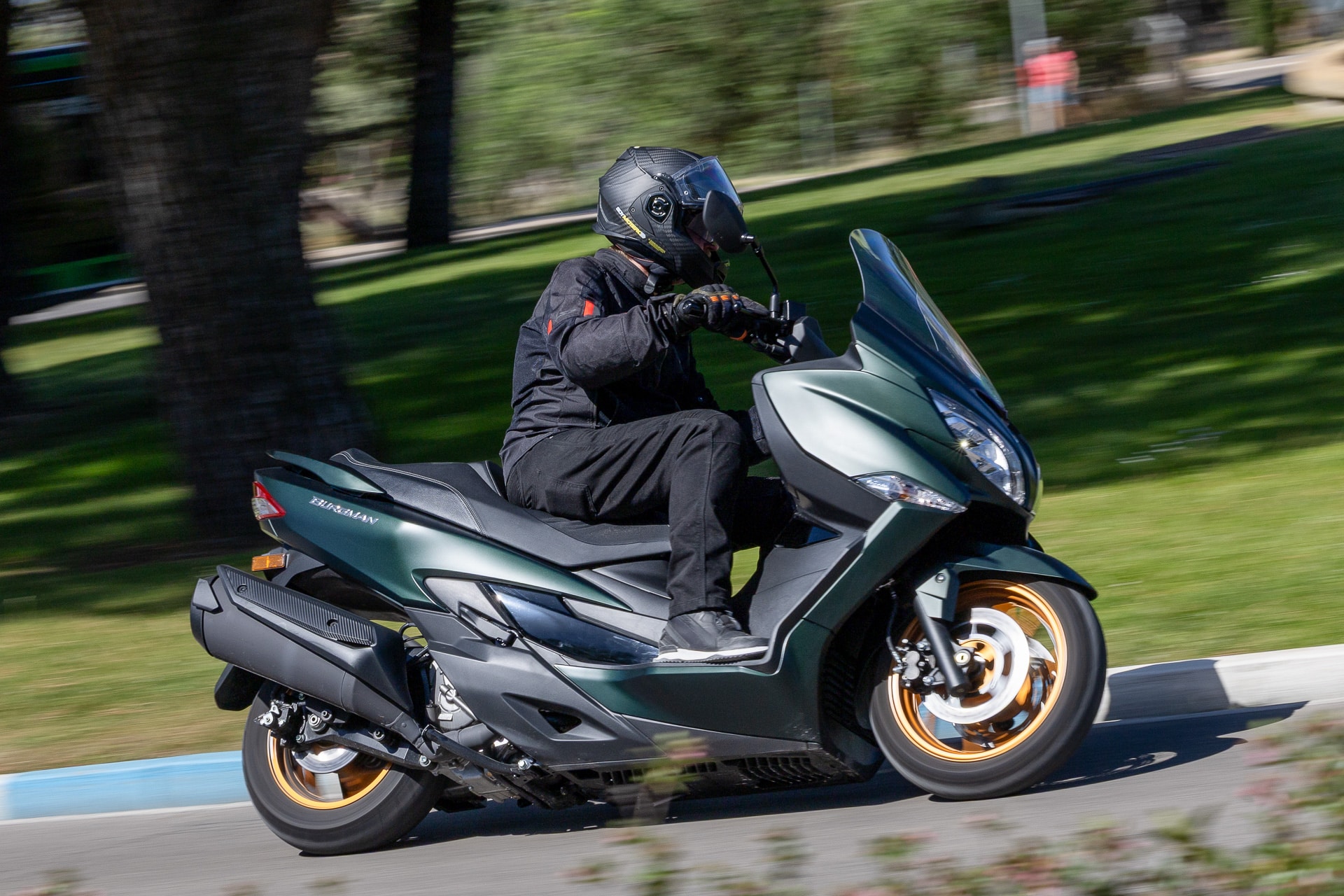 Test Suzuki Burgman 400