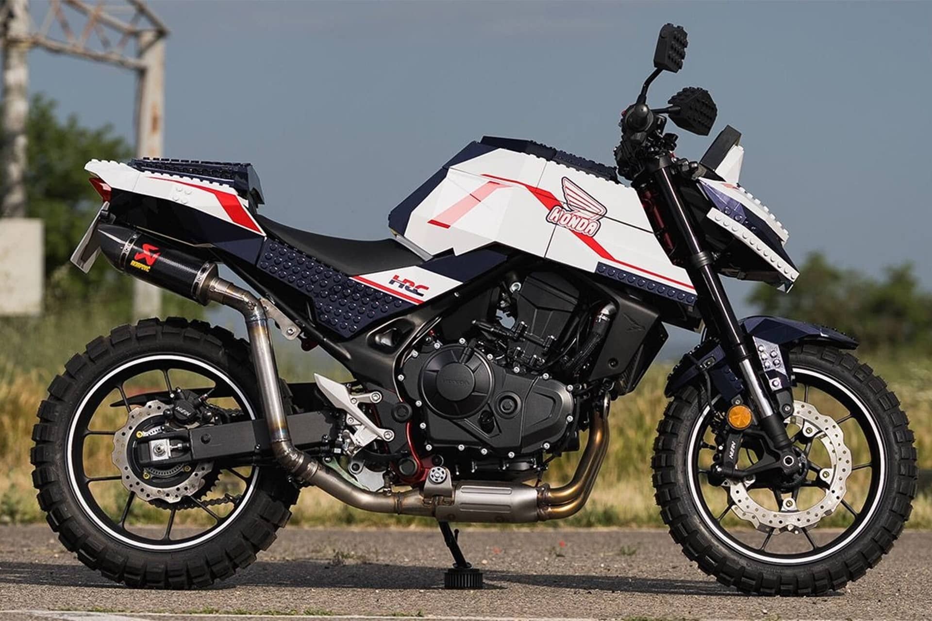 Honda Motorsport Madrid reinterpreta la filosofía de la CB750 Hornet calzándola con neumáticos off-road Continental TKC 80