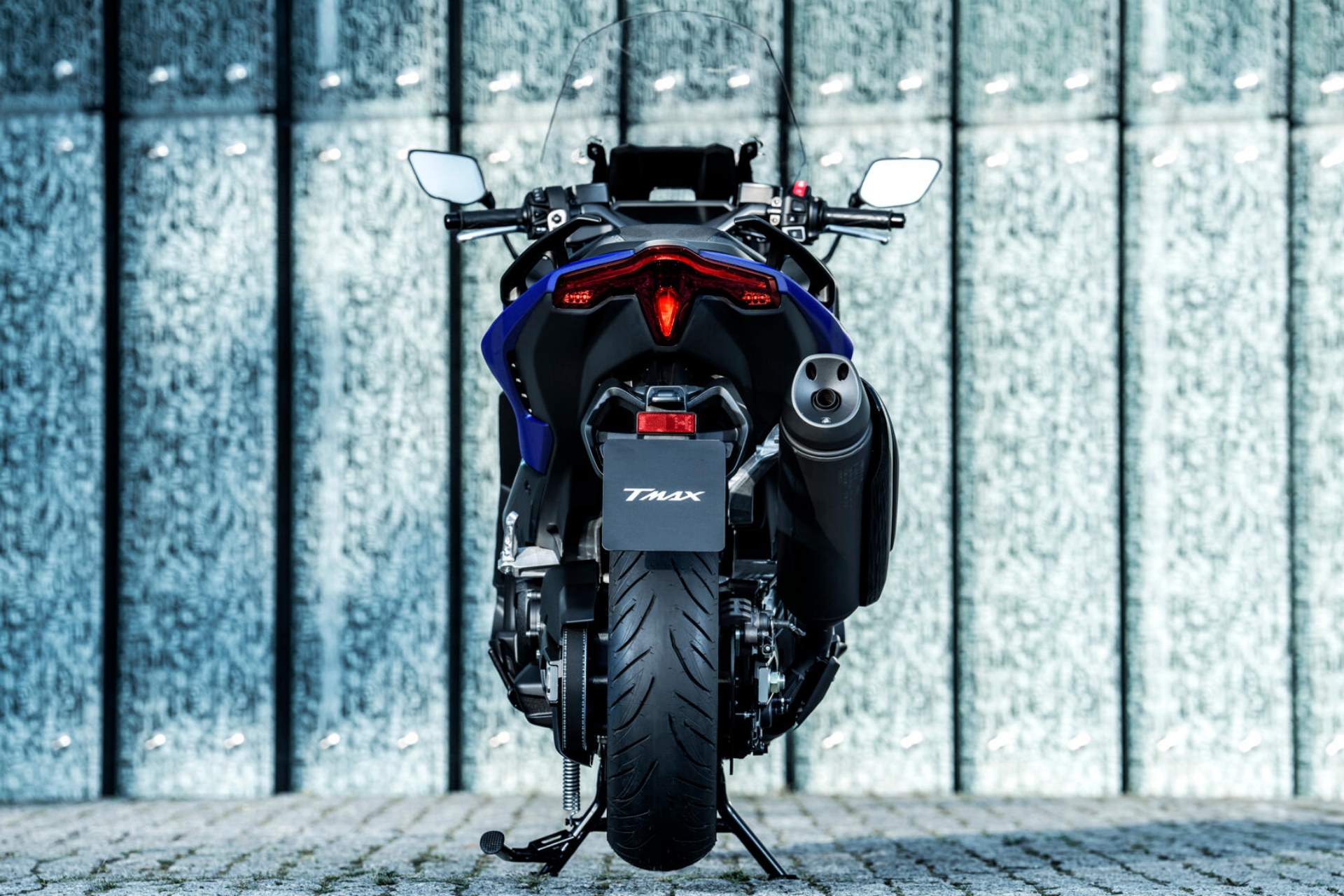 Yamaha Proto HEV future hybrid scooter