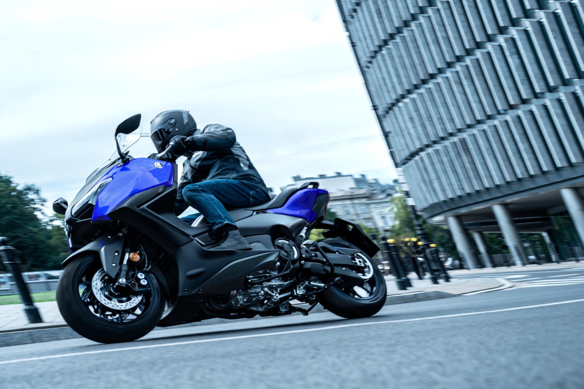 Yamaha Proto HEV future hybrid scooter