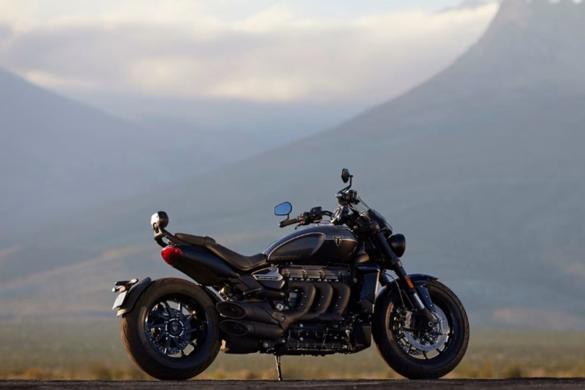 Triumph Rocket III advertisement