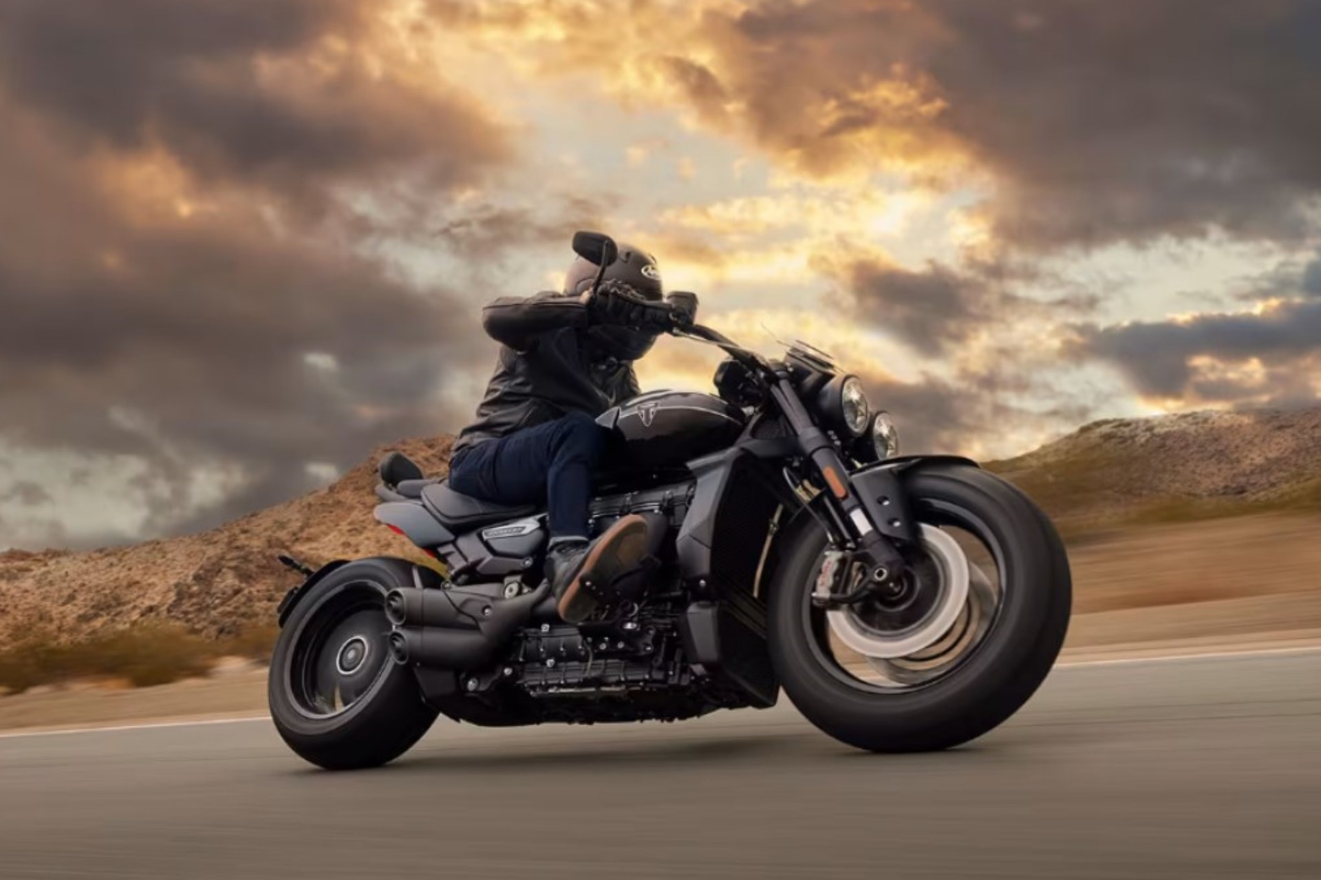 Triumph Rocket III anuncio