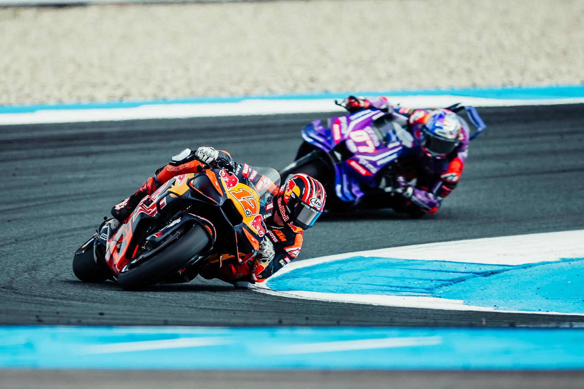 Viñales continues fighting, but for now he has not returned to the way he was before the injury