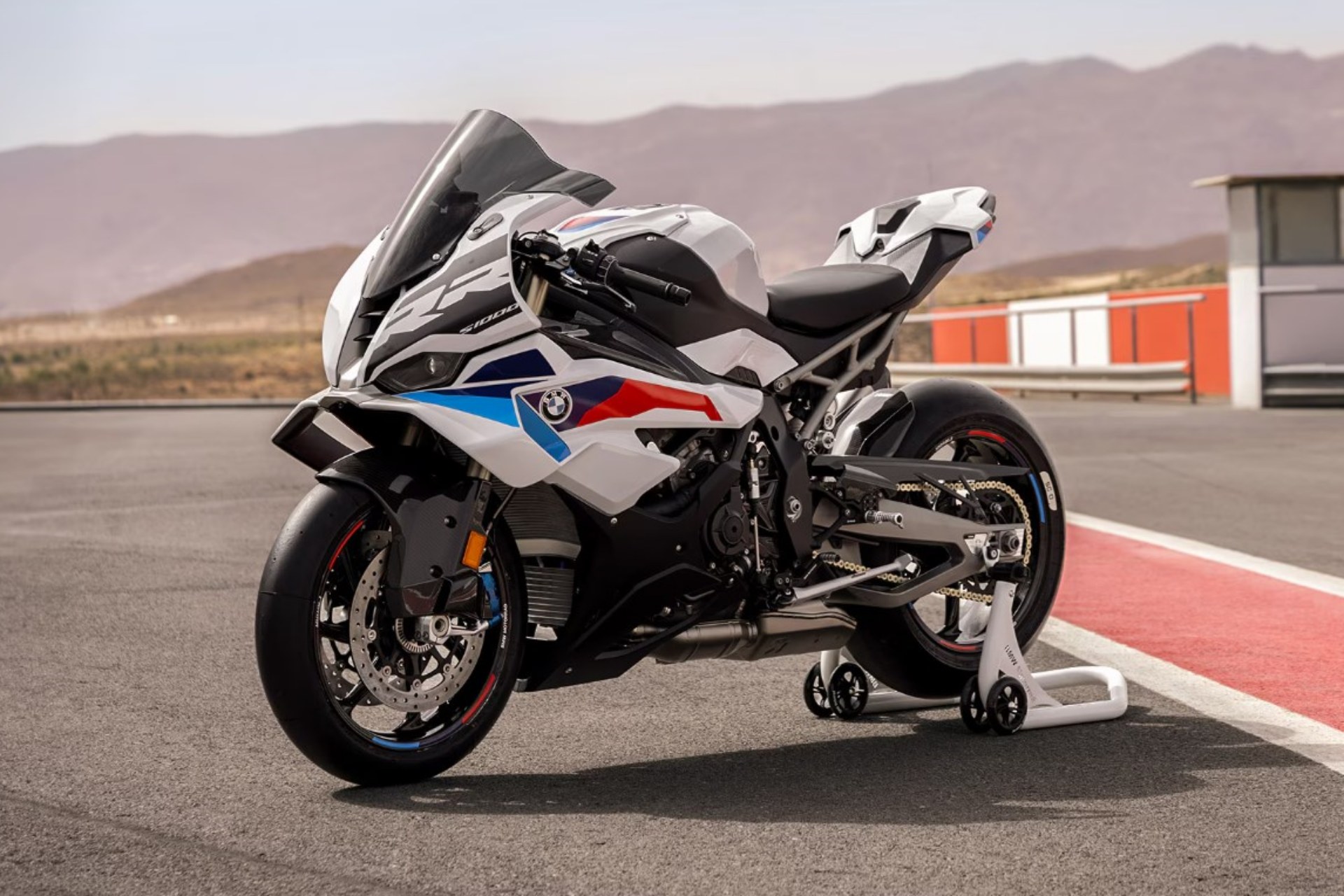 BMW special colors UK