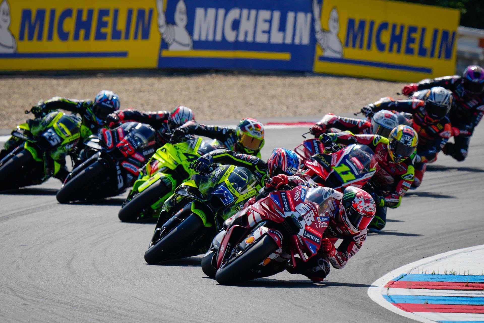 There are many riders who will change their motorcycle by 2027 and others will be left without it