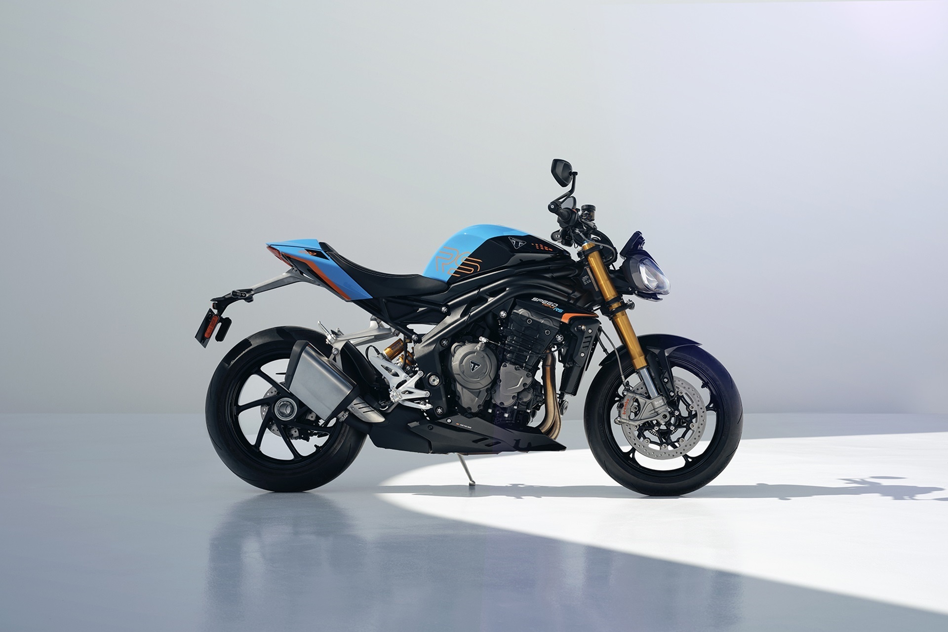 Triumph 2027 color range: Six models debut new finishes and graphics