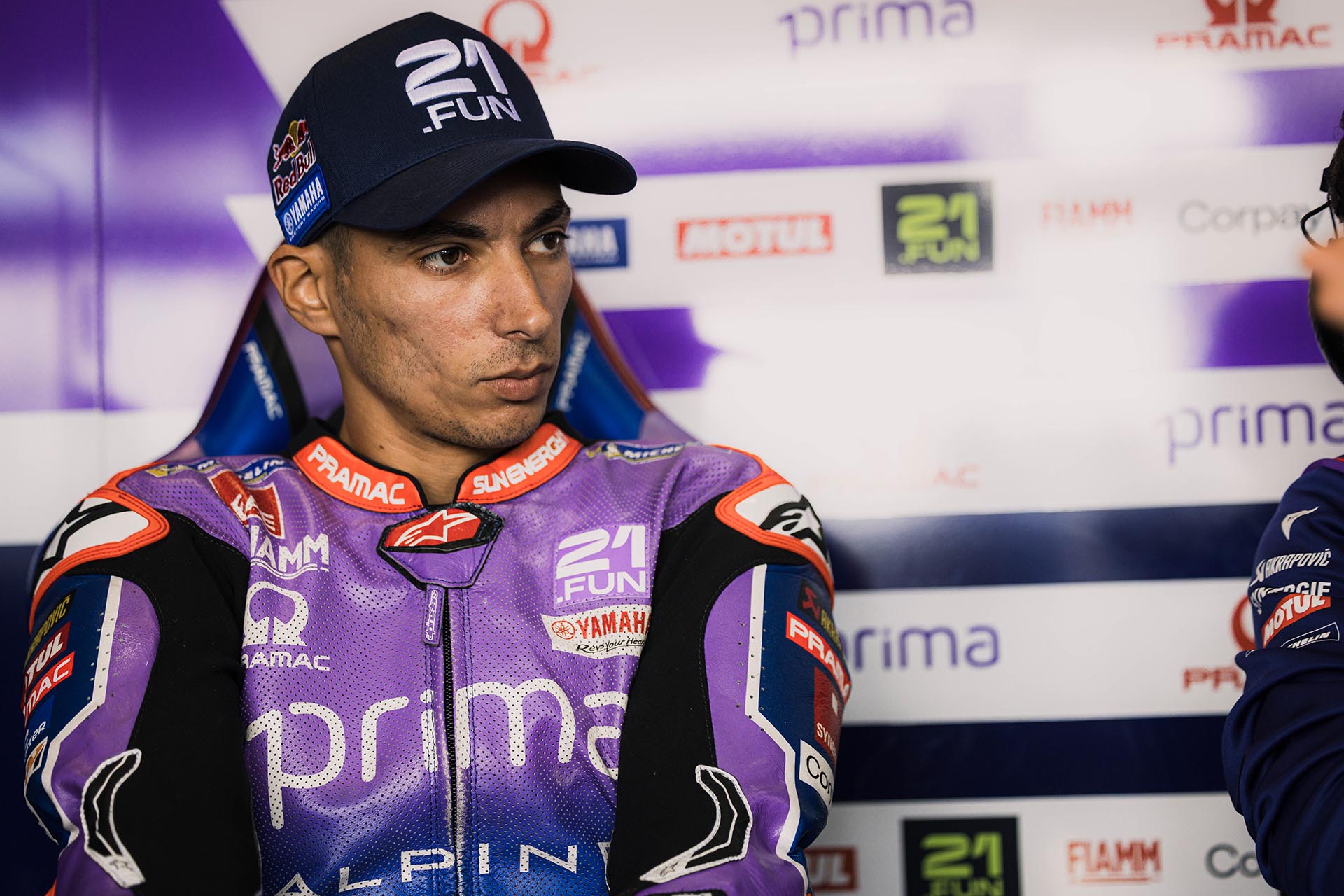 MotoGP se le pone cuesta arriba a Toprak: “La única cosa que me hace feliz es que el fin de semana haya terminado”